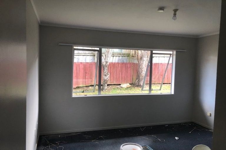 Photo of property in 1/59 Archibald Road, Kelston, Auckland, 0602