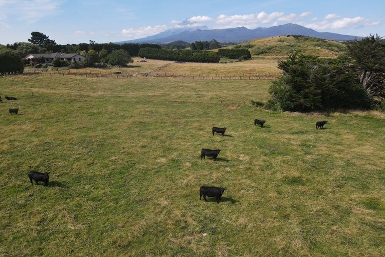 Photo of property in 842 Frankley Road, Hurworth, New Plymouth, 4371