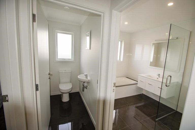 Photo of property in 10 Phoenix Place, Cromwell, 9310