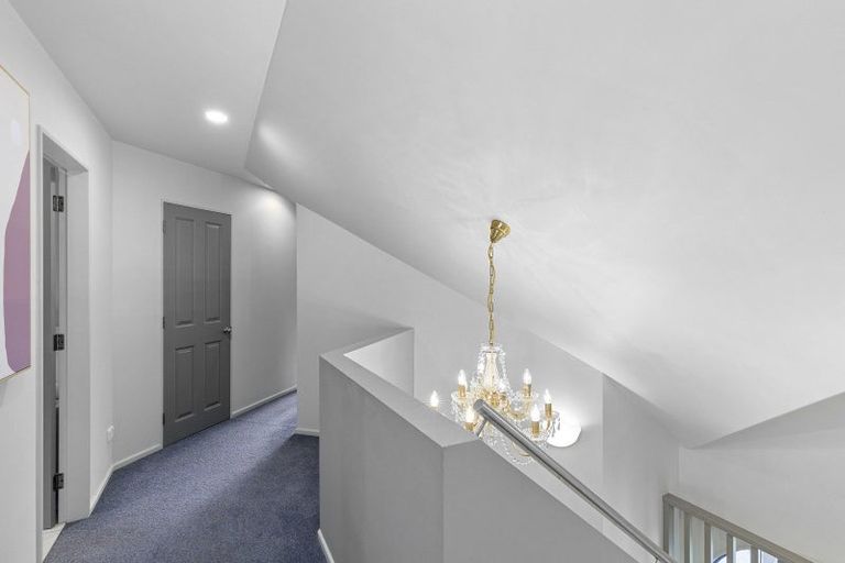 Photo of property in 16 Mccarthy Grove, Clouston Park, Upper Hutt, 5018