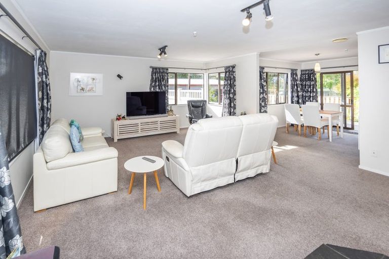 Photo of property in 8 Eliot Place, Leamington, Cambridge, 3432