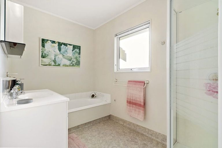 Photo of property in 96a Derwent Street, Island Bay, Wellington, 6023