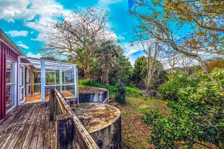 Photo of property in 18 Brind Road, Russell, 0202