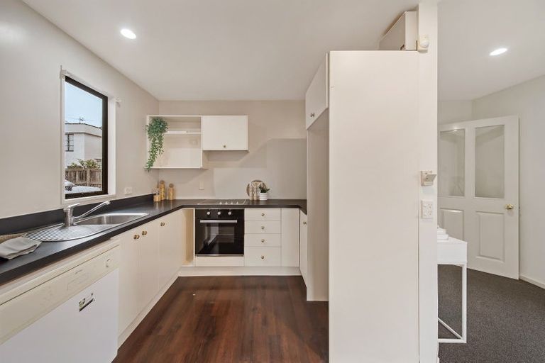 Photo of property in 1/62 Matipo Street, Riccarton, Christchurch, 8041