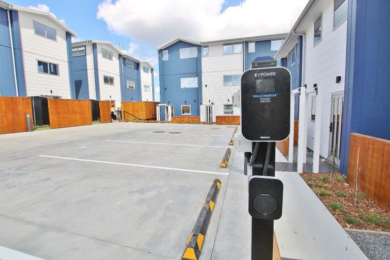 Photo of property in 6/42 Kaikoura Street, Henderson, Auckland, 0612