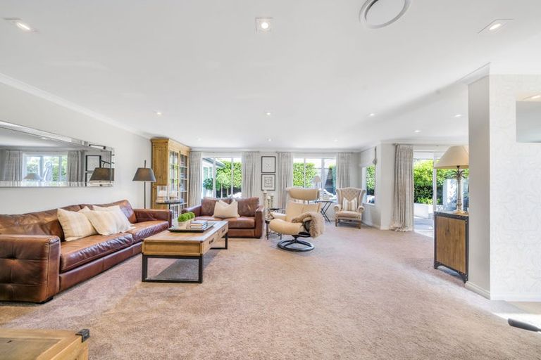 Photo of property in 18 Taunton Place, Rangiora, 7400