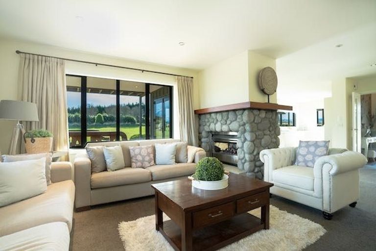 Photo of property in 623 Coleridge Road, Windwhistle, Hororata, 7572