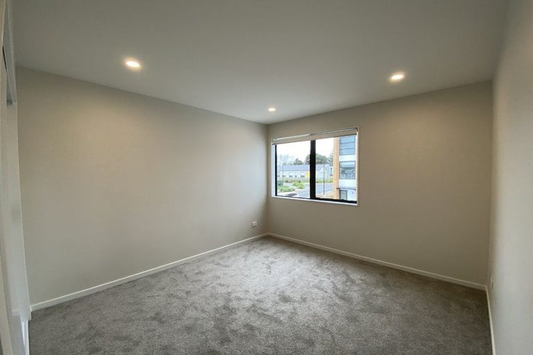 Photo of property in 4 Herekino Street, Westgate, Auckland, 0814