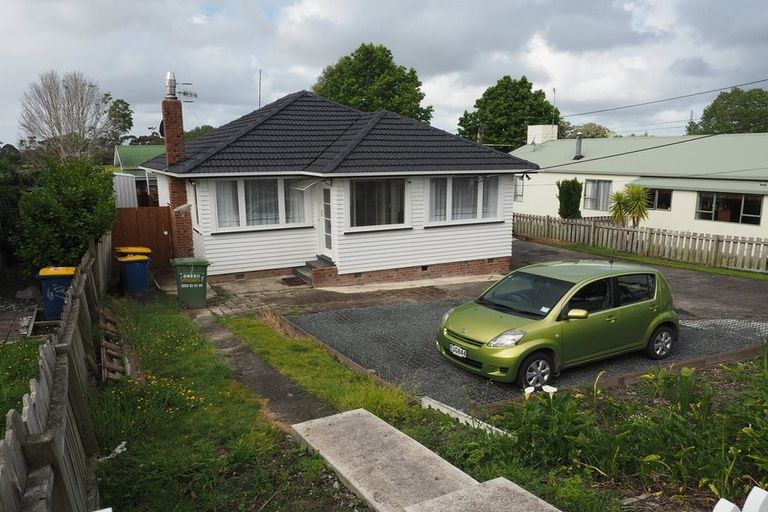 Photo of property in 1/61 Beaubank Road, Kelston, Auckland, 0602