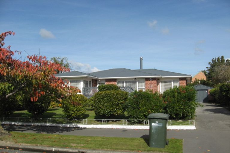 Photo of property in 15 Carruthers Street, Ilam, Christchurch, 8041