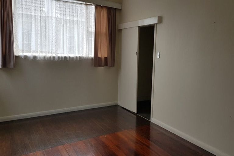 Photo of property in 160 Tiro Tiro Road, Levin, 5510