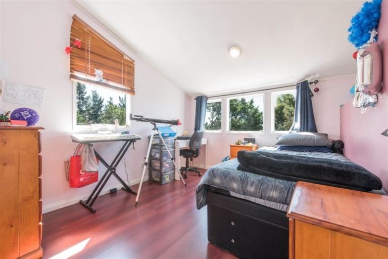 Photo of property in 299a Don Buck Road, Massey, Auckland, 0614