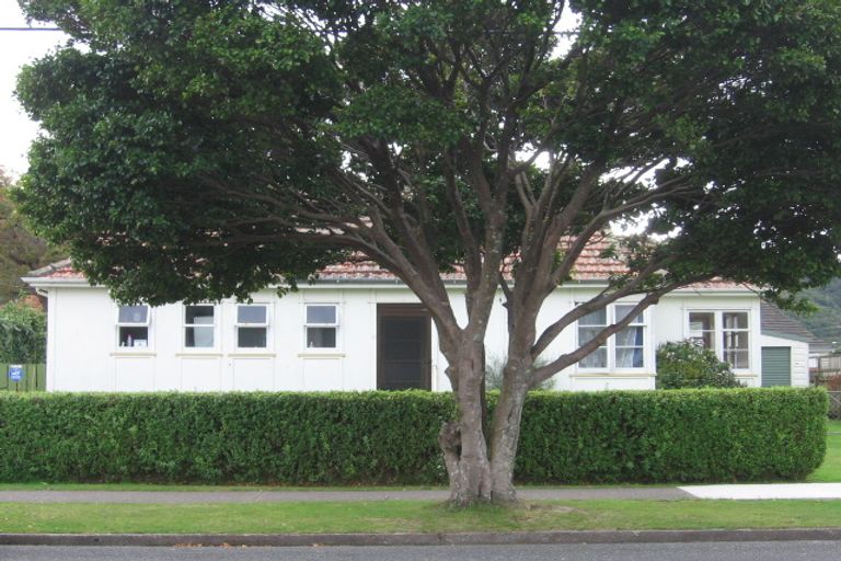 Photo of property in 15 Churton Crescent, Taita, Lower Hutt, 5011