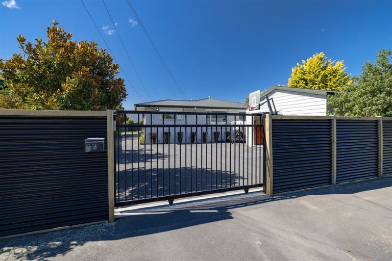 Photo of property in 16 Englefield Road, Belfast, Christchurch, 8051