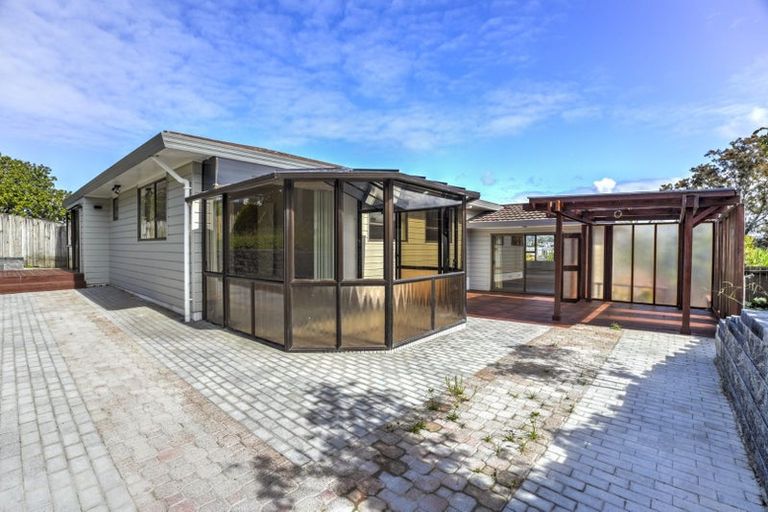 Photo of property in 71 Kennedy Avenue, Forrest Hill, Auckland, 0620