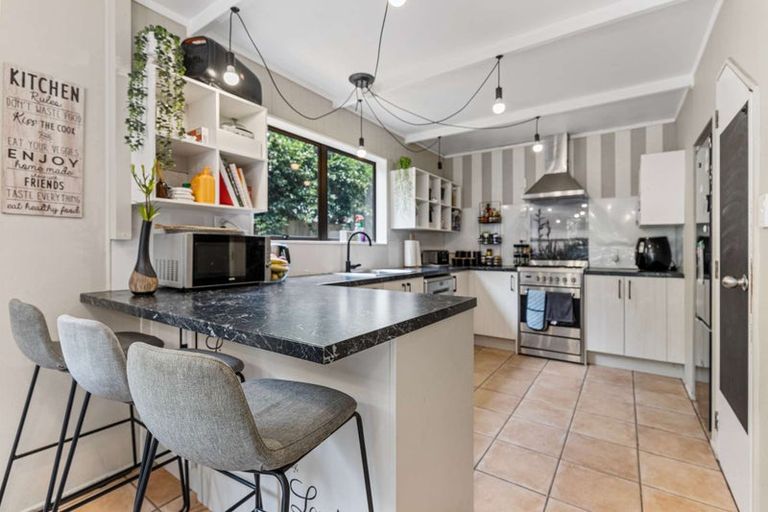 Photo of property in 76 Iles Road, Lynmore, Rotorua, 3010