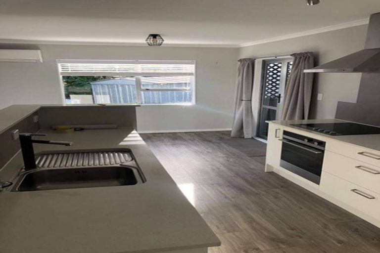 Photo of property in 330b Whangaparaoa Road, Stanmore Bay, Whangaparaoa, 0932