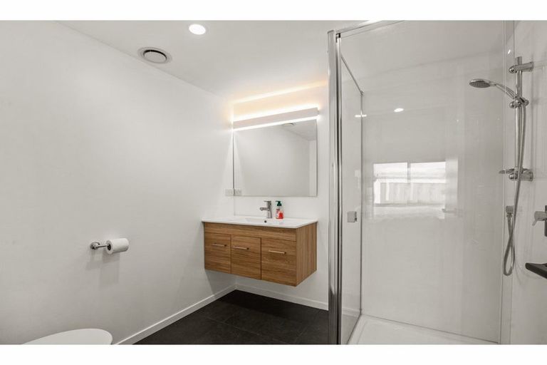 Photo of property in 8 Don Place, Alexandra, 9320