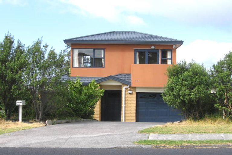Photo of property in 2/266 Glamorgan Drive, Northcross, Auckland, 0630