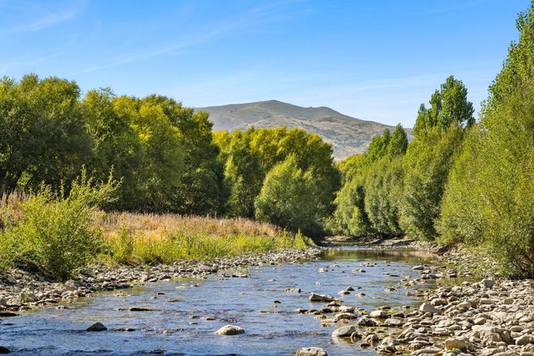 Photo of property in 553b Ardgour Road, Tarras, Cromwell, 9383