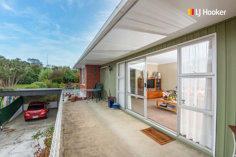 Photo of property in 9 Kinmont Crescent, Kinmont Park, Mosgiel, 9024