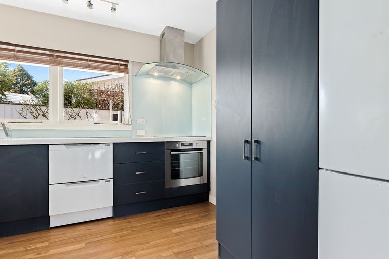 Photo of property in 1/19 Raxworthy Street, Ilam, Christchurch, 8041