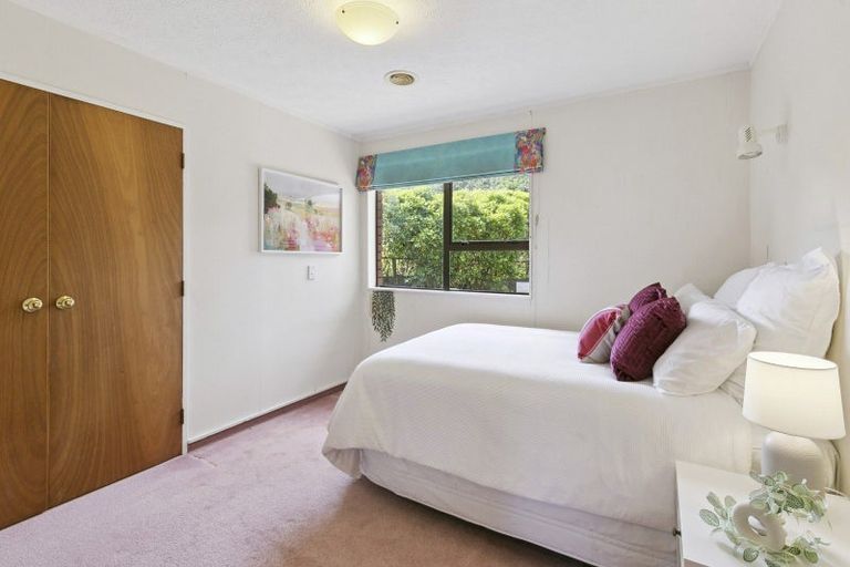 Photo of property in 39 Satara Crescent, Khandallah, Wellington, 6035