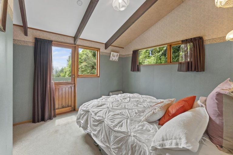 Photo of property in 312 Moores Valley Road, Wainuiomata, 5373