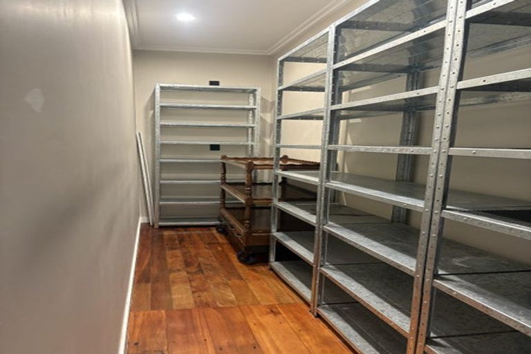 Photo of property in 119 Milton Road, Bluff Hill, Napier, 4110