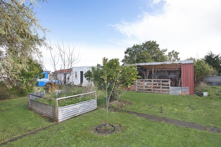 Photo of property in 7 Ngahina Street, Marton, 4710