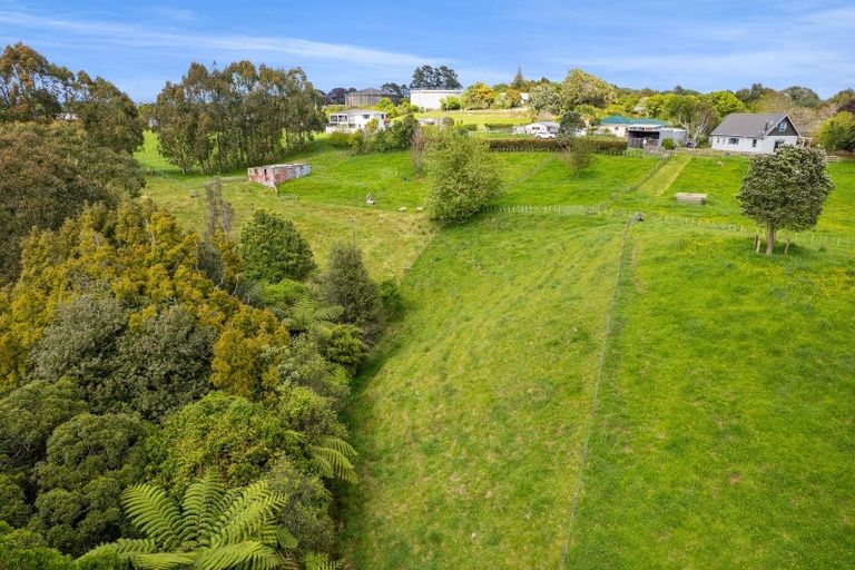 Photo of property in 275 Henwood Road, Paraite, New Plymouth, 4372