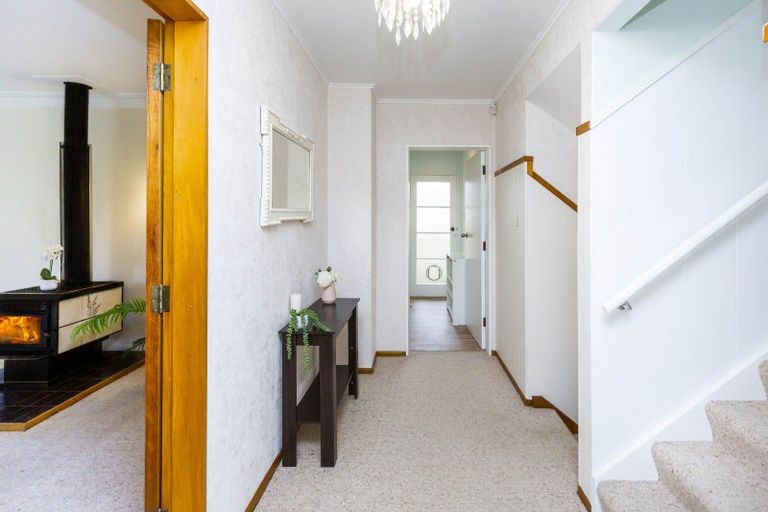 Photo of property in 108 California Drive, Totara Park, Upper Hutt, 5018