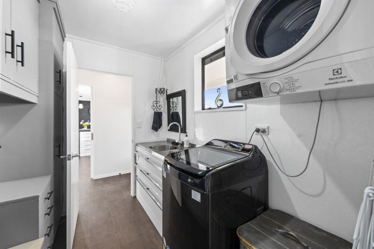 Photo of property in 25 Dryden Street, Milton, 9220