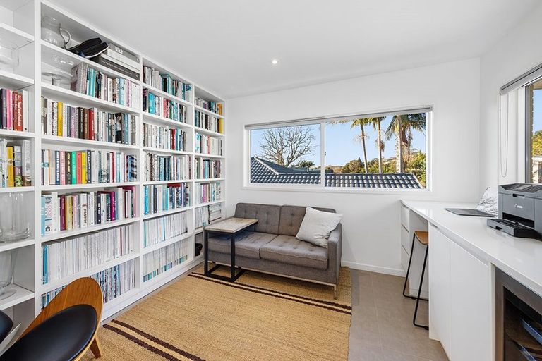 Photo of property in 41 The Circle, Manly, Whangaparaoa, 0930