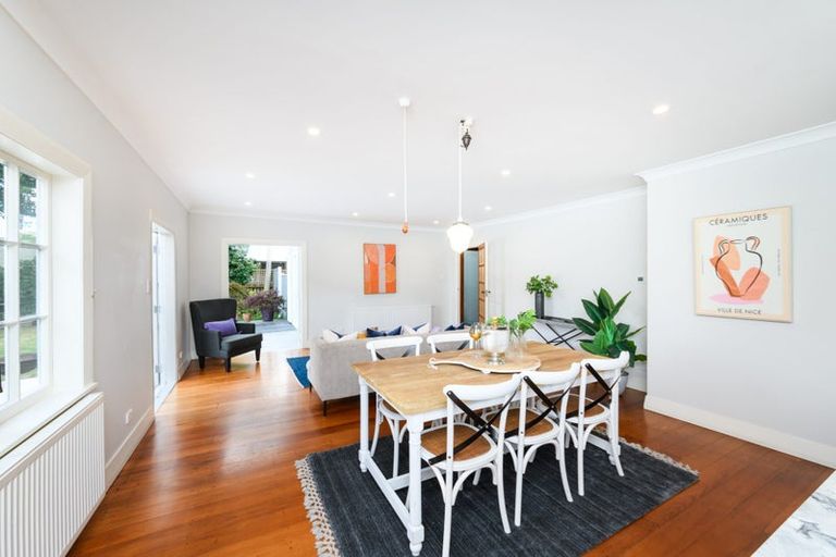 Photo of property in 38 Langston Avenue, Palmerston North, 4414