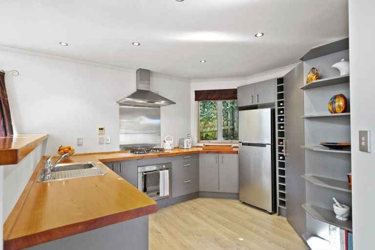 Photo of property in 7a Montgomery Avenue, Karori, Wellington, 6012