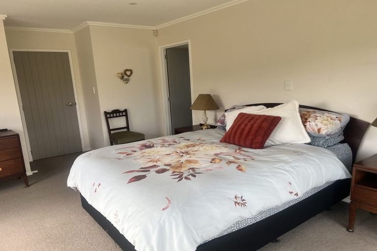 Photo of property in 136 Fairview Drive, Birchville, Upper Hutt, 5372