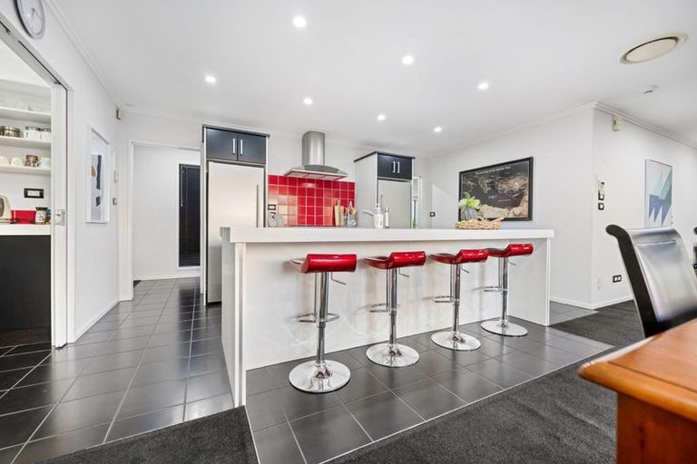 Photo of property in 61 Somerton Drive, Huntington, Hamilton, 3210