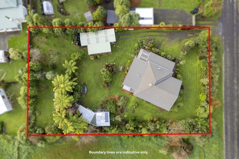 Photo of property in 36 Muhunoa Road West, Ohau, Levin, 5570