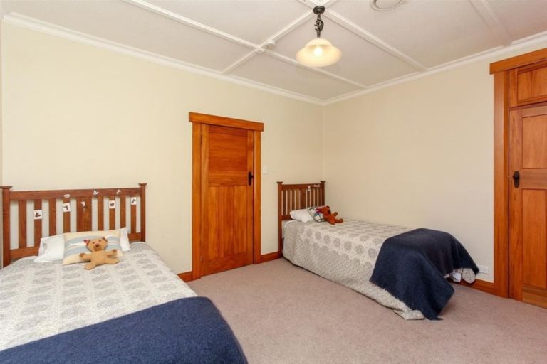 Photo of property in 117 Pendarves Street, New Plymouth, 4312
