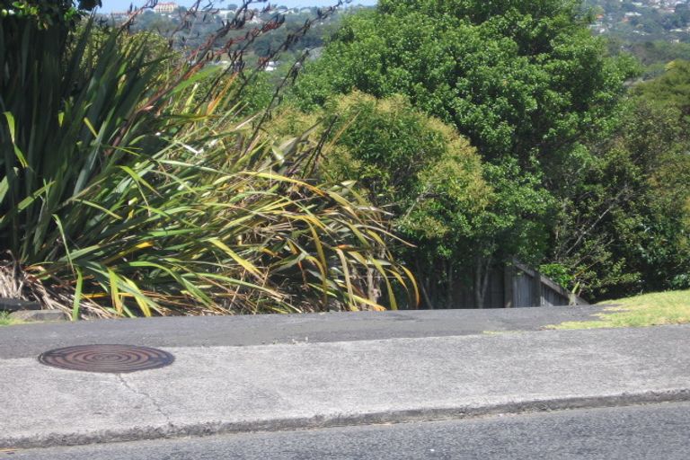 Photo of property in 2/122 Manuka Road, Bayview, Auckland, 0629