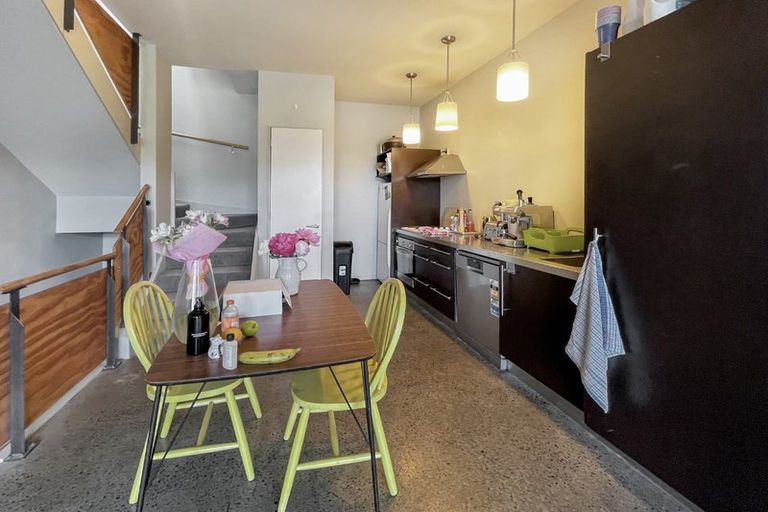 Photo of property in 11/185 Tasman Street, Mount Cook, Wellington, 6021