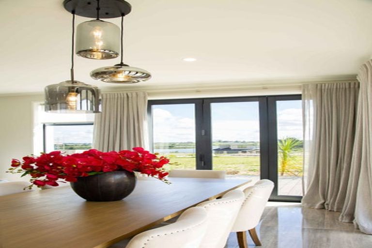 Photo of property in 39b Knightsbridge Drive, Forrest Hill, Auckland, 0620