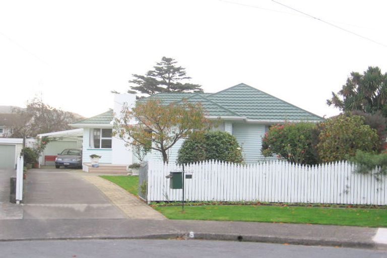 Photo of property in 9 Boothby Grove, Fairfield, Lower Hutt, 5011