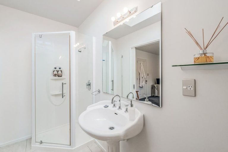 Photo of property in 2 Somerset Drive, Oxford, 7495