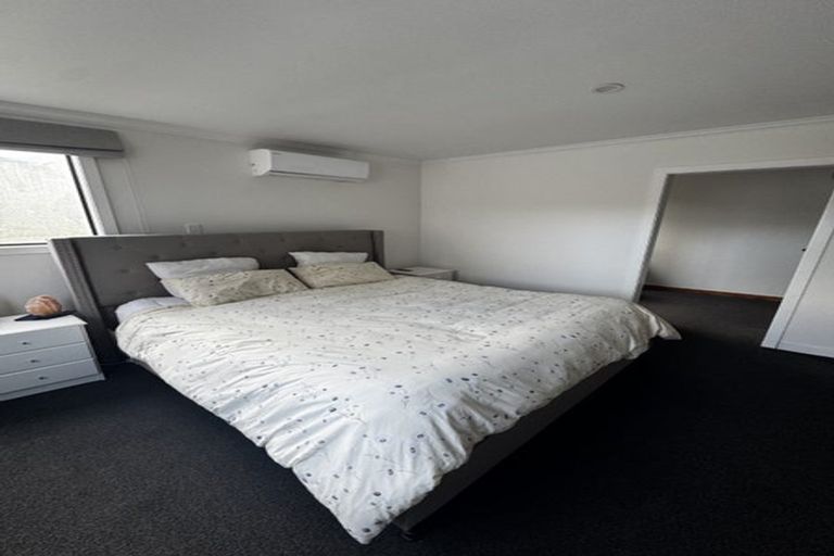 Photo of property in 2/5 Montgomery Street, Stokes Valley, Lower Hutt, 5019