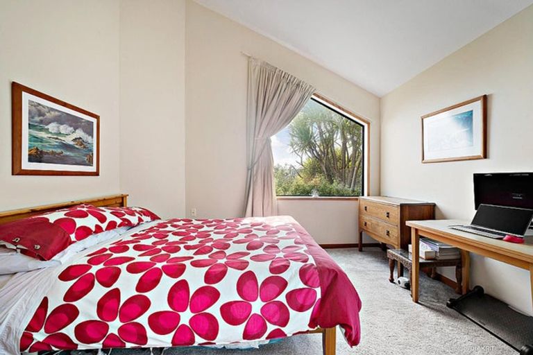 Photo of property in 193 Orangi Kaupapa Road, Northland, Wellington, 6012