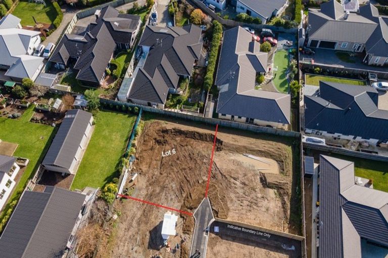 Photo of property in 2 Blackbarn Close, Richmond, 7020