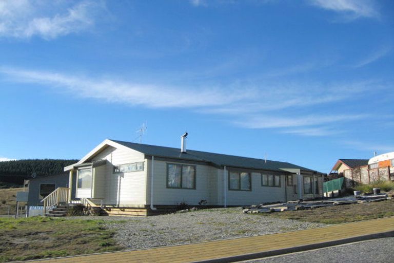 Photo of property in 7 Bob Lee Place, Wanaka, 9305