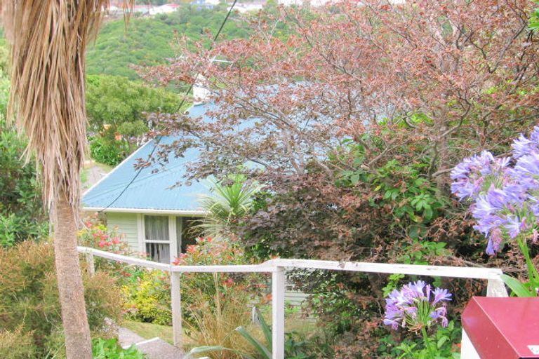 Photo of property in 12 Coleridge Street, Brooklyn, Wellington, 6021